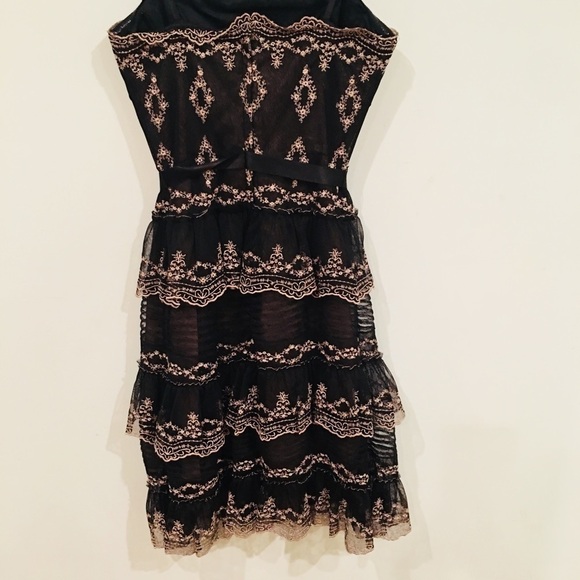 BCBGMaxazria |Tiered Black & Ivory Strapless Dress - Picture 6 of 8